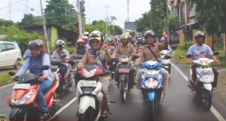 Video : Konfoi KPU Kota Parepare Pada Coklit Serentak Video : Konfoi KPU Kota Parepare Pada Coklit Serentak