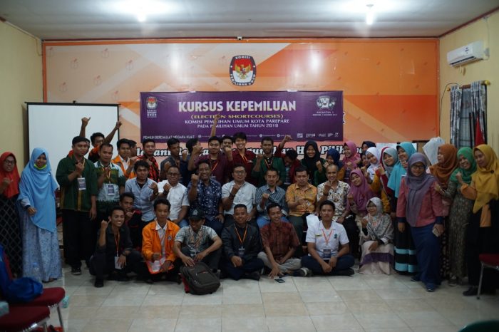 Galeri Foto : Kursus Kepemiluan KPU Kota Parepare Angkatan I Galeri Foto : Kursus Kepemiluan KPU Kota Parepare Angkatan I