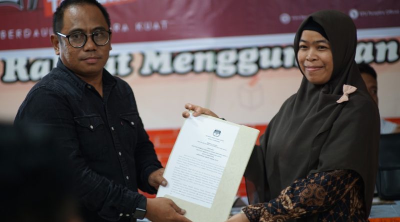 Galeri Foto ; Penetapan Rekapitulasi DPTb dan DPK Tahap Pertama Galeri Foto ; Penetapan Rekapitulasi DPTb dan DPK Tahap Pertama